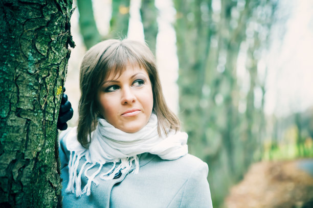 她看起来图片下载