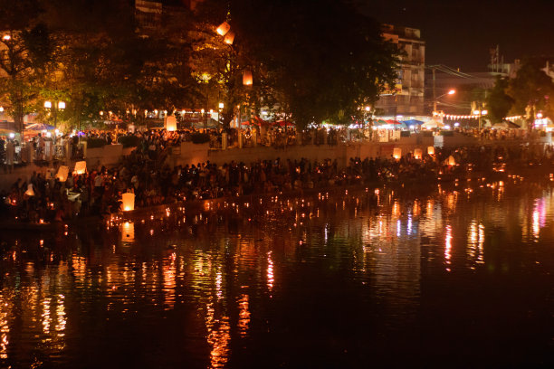 泰国北部的水牛节图片下载