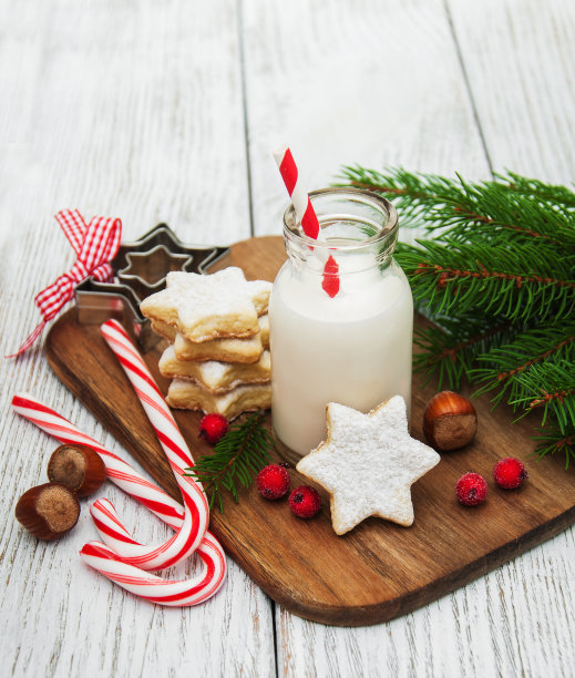 圣诞饼干和牛奶图片下载