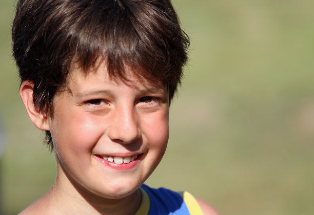 不错的意大利小男孩在微笑图片下载