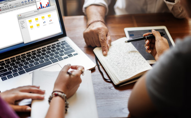 朋友工作讨论会议分享想法概念图片下载