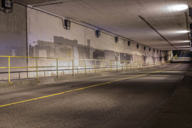 隧道路面传递图片下载