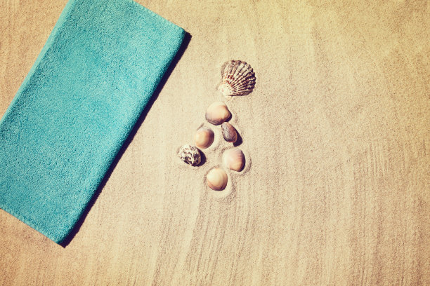 沙滩顶视图与夏季配件。图片下载