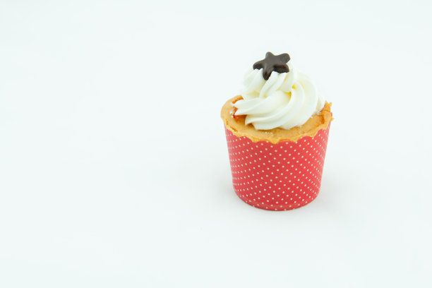 红色蛋糕隔离图片下载