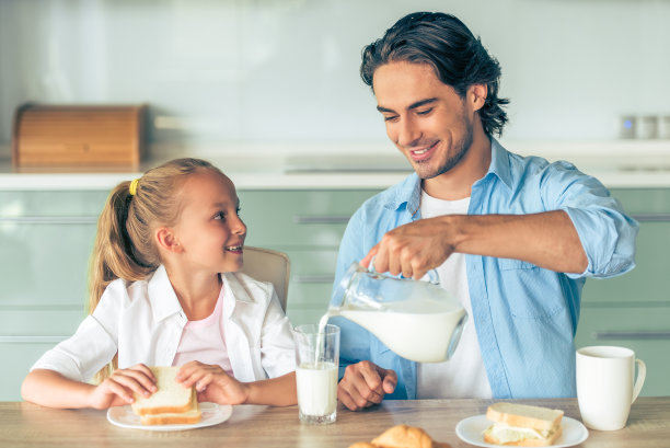 父亲和女儿图片下载