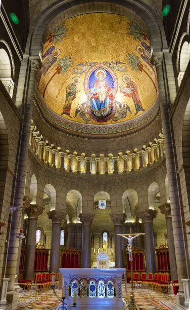 摩纳哥。圣尼古拉斯大教堂。图片下载