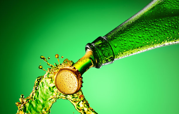 啤酒瓶溅图片下载