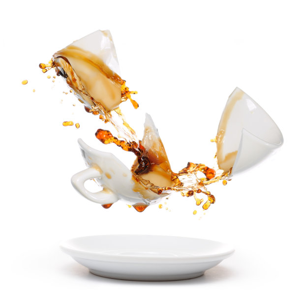 破碎的咖啡杯图片下载