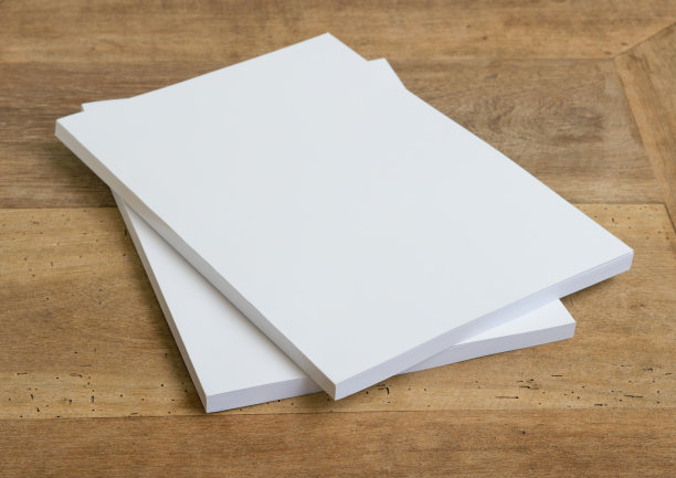 空白目录，小册子，杂志，书模拟木质背景图片下载