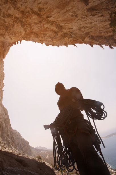 攀岩者图片下载