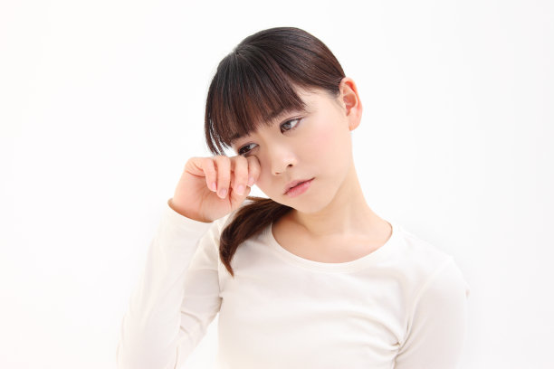 女人触摸眼睛素材图片