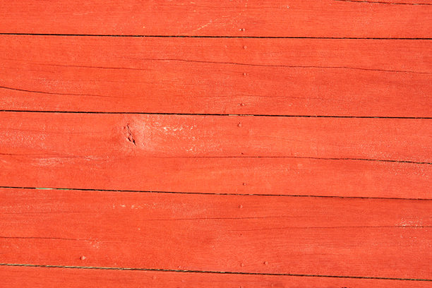 红色油漆开裂的古木图片下载