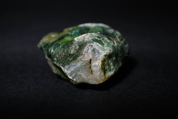 玛瑙晶洞图片下载