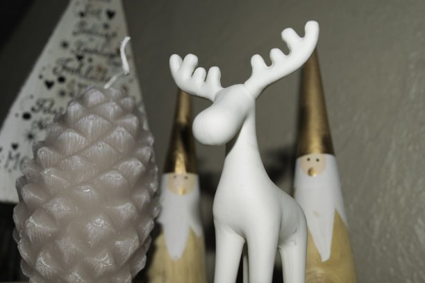 蜡烛、驯鹿。图片下载