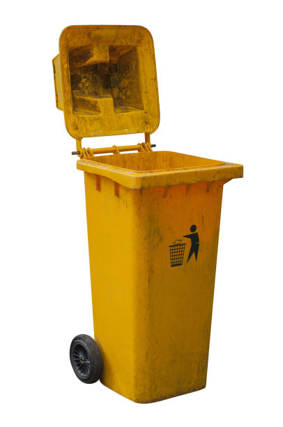 黄色的旧垃圾箱孤立白色背景图片下载