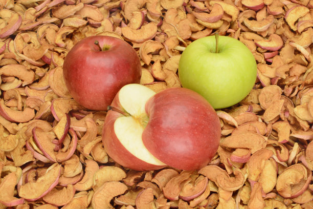 苹果的背景是干果图片下载