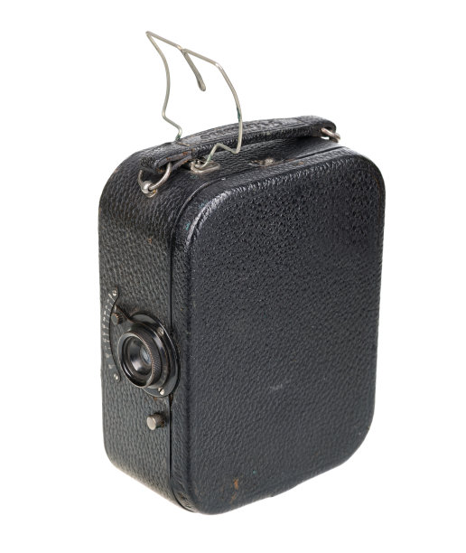 老式摄像机(摄像机)孤立在白色背景上。图片下载