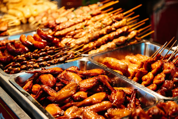 烤鸡翅串在串上图片下载