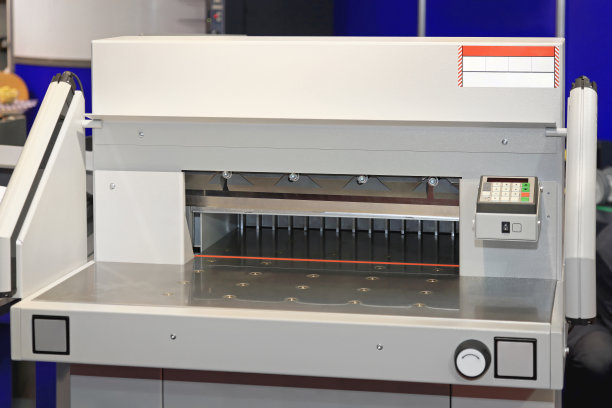 纸张裁切机图片下载