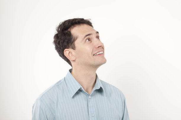 快乐青年肖像。图片下载