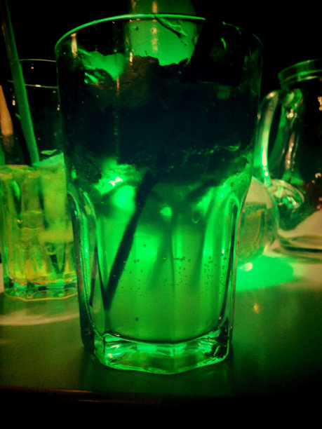 绿色鸡尾酒图片下载