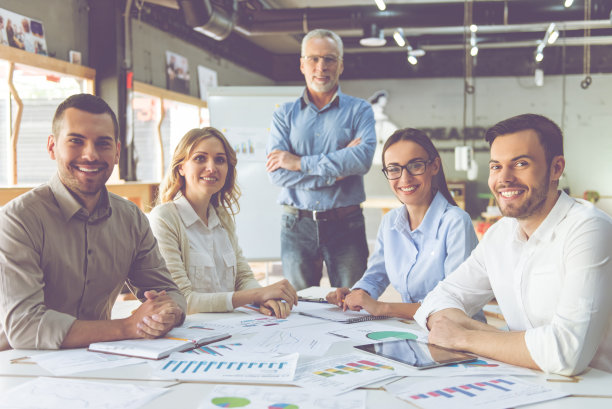 商业人士一起工作图片下载