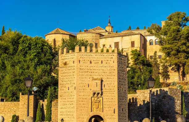 西班牙托莱多的阿尔坎塔拉桥图片下载