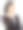 亚洲商务人员使用耳机和工作服图片下载