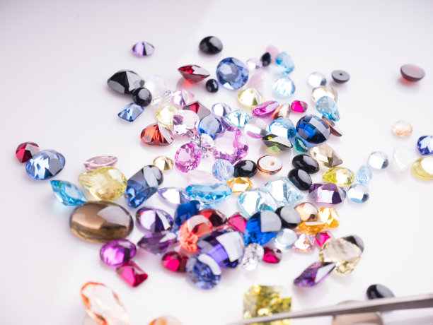 许多不同的天然宝石的收藏图片下载