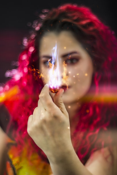 性感的长卷发红头发女人-股票形象图片下载