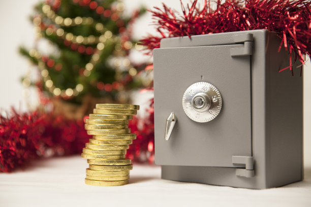 保险箱，金币和装饰品图片下载