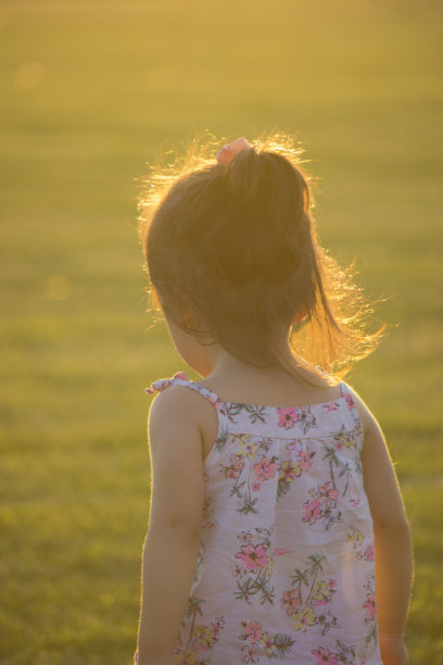 四月，欣赏夕阳图片下载