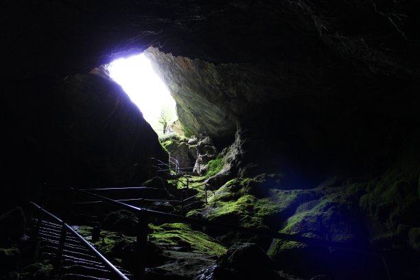 洞穴的入口图片下载