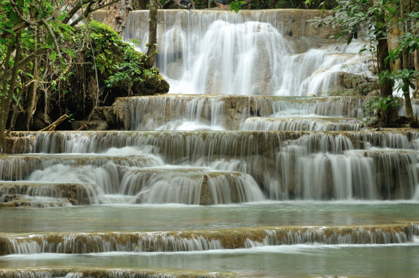 Huay Mae Kamin瀑布图片下载