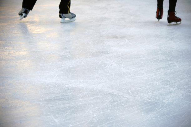 滑冰图片下载