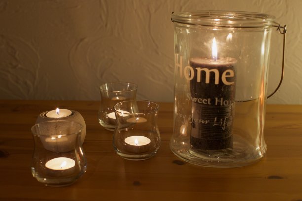 烛光回家，温馨的家图片下载