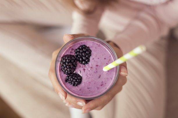 蓝莓冰沙图片下载