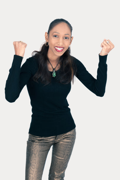 美丽的女人用不同的方式做不同的表情图片下载