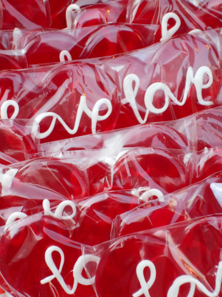 红色心形糖果，表示爱图片下载