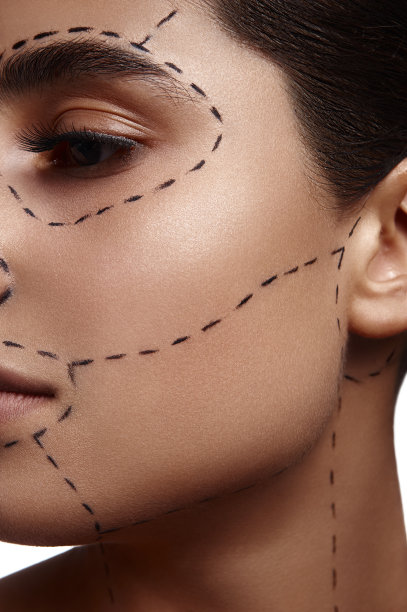 时尚美女与虚线在她的皮肤图片下载