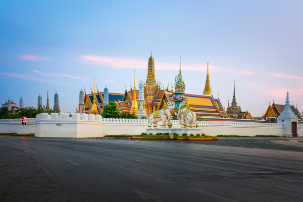 晚上去玉佛寺图片下载