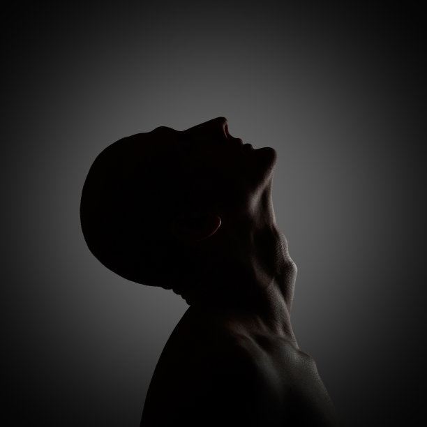 令人毛骨悚然的轮廓图片下载