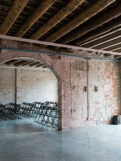 空的空间图片下载