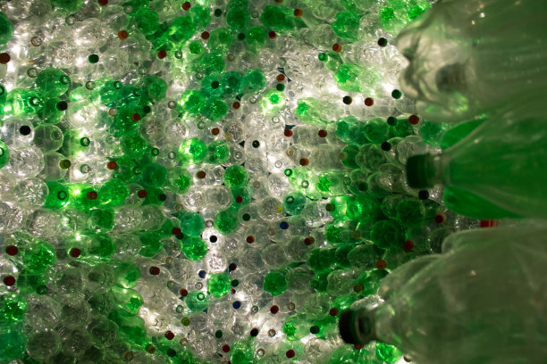 垃圾瓶艺术图片下载