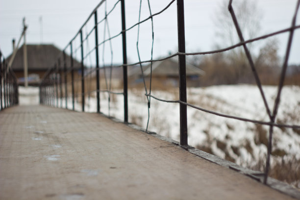 栅栏老桥图片下载