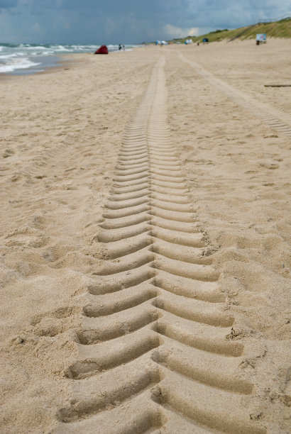 轮胎痕迹图片下载