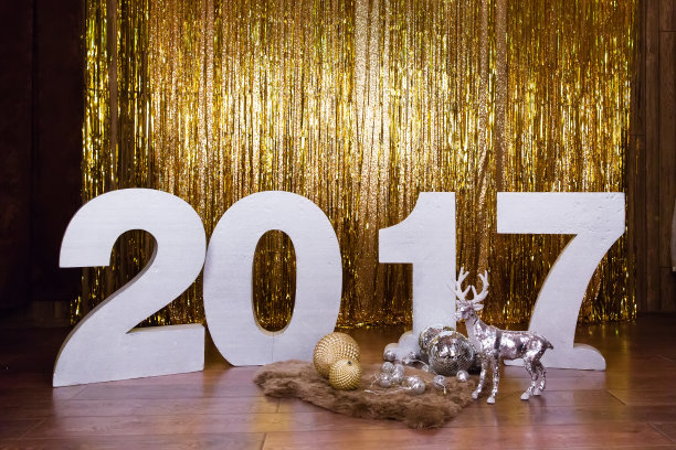 2017年新年数字在金箔的背景下图片下载