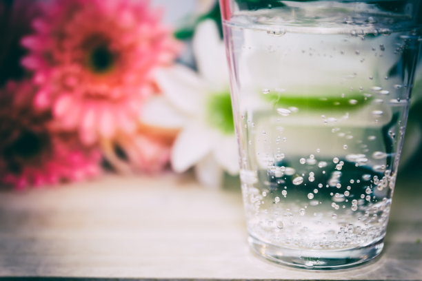 一杯苏打水图片下载