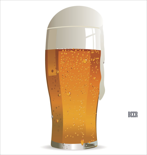 白色背景下的一杯啤酒图片下载