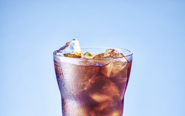 冰咖啡。素材图片